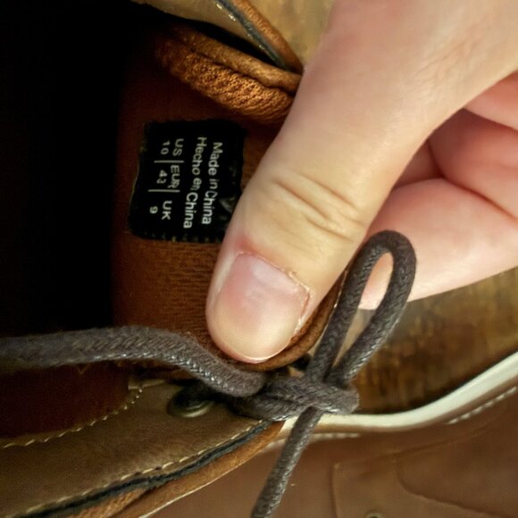A-Frame Rodale Sport Chukka Boots. Brown. US 10